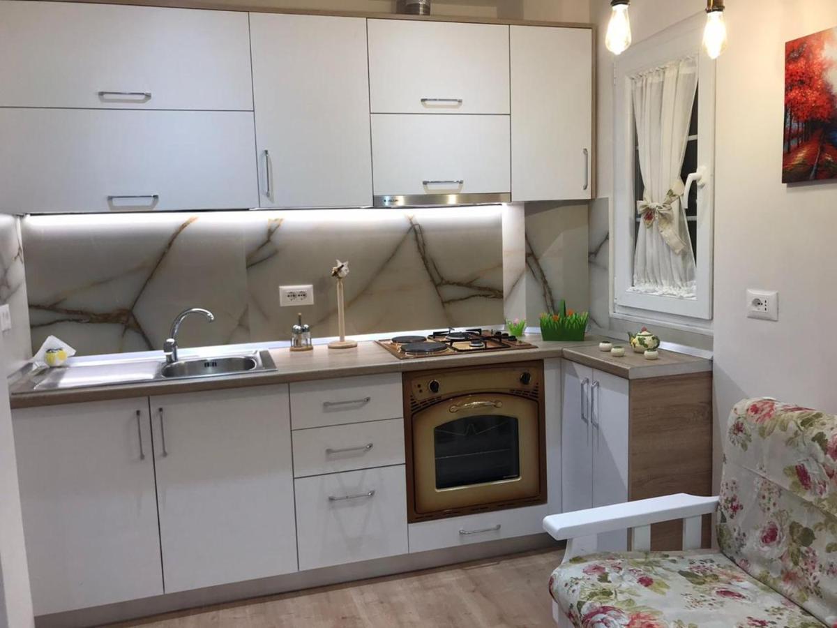 Central Welcoming Apartment In Тирана Экстерьер фото