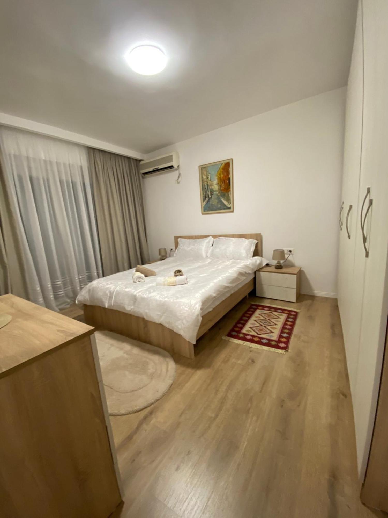 Central Welcoming Apartment In Тирана Экстерьер фото