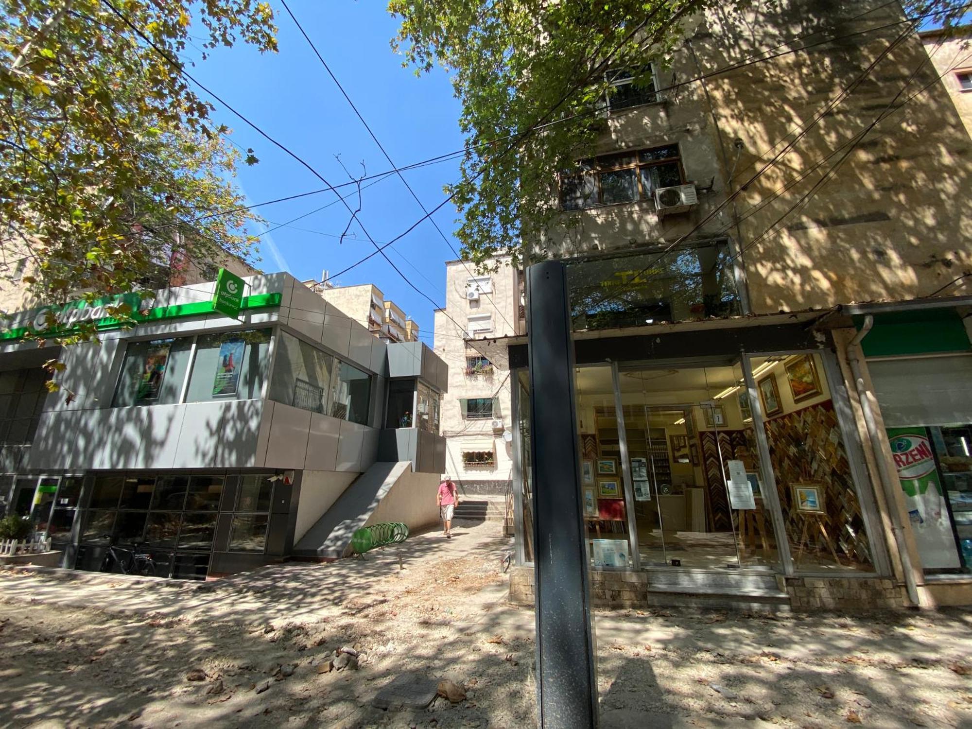 Central Welcoming Apartment In Тирана Экстерьер фото